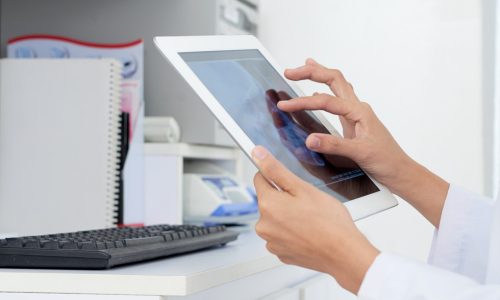 cancer-fluid-monitoring-ipad-app